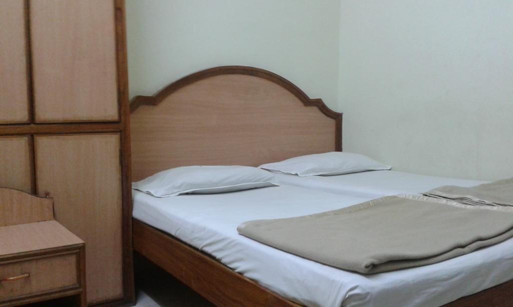 Hotel Agarala Residency Tirupati Buitenkant foto