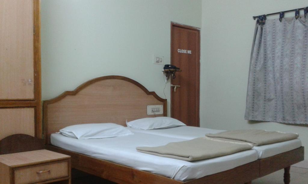 Hotel Agarala Residency Tirupati Kamer foto