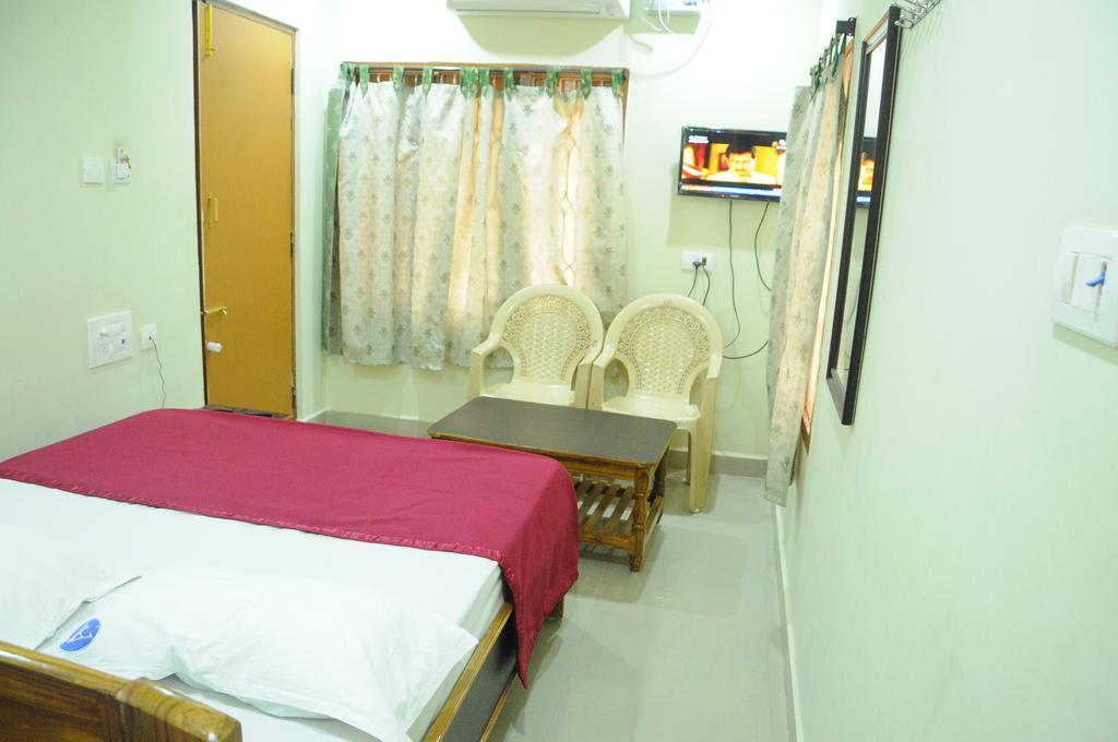 Hotel Agarala Residency Tirupati Kamer foto